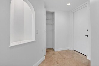 616 SE 20th Ave in Deerfield Beach, FL - Building Photo - Building Photo