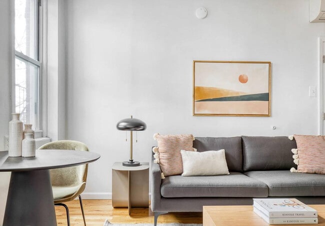 837 2nd Ave in New York, NY - Foto de edificio - Building Photo