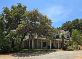 10663 Katy Ln in Grass Valley, CA - Building Photo