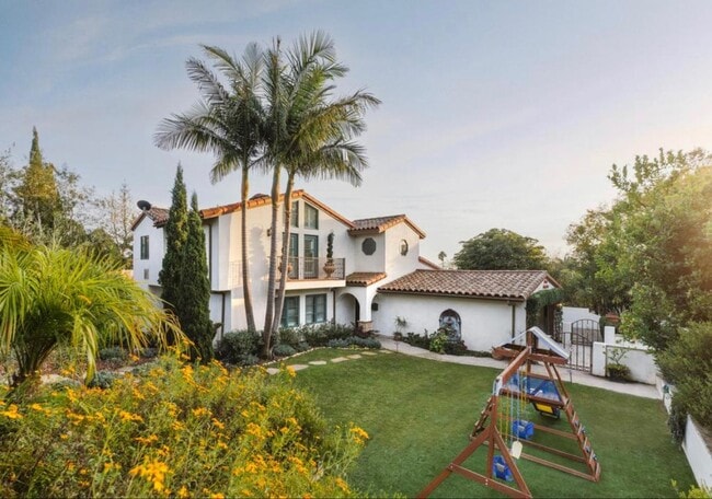 844 Meigs Rd in Santa Barbara, CA - Building Photo - Building Photo