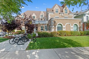 The Mansion in Boulder, CO - Building Photo