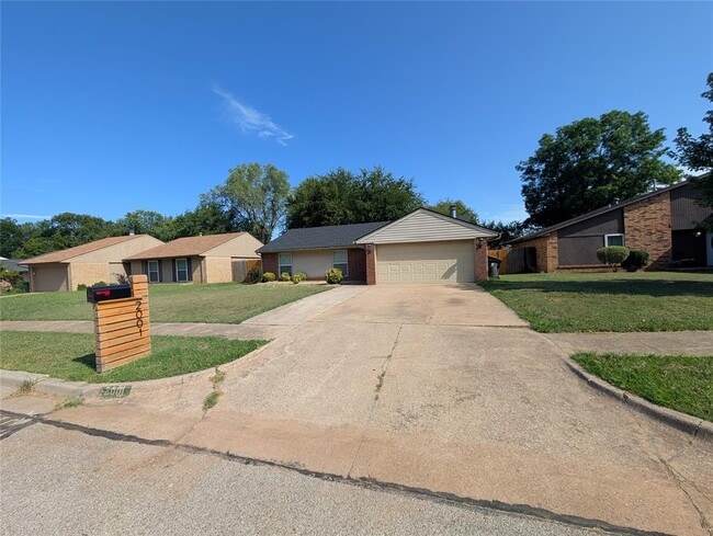 property at 2001 Oakhollow Dr
