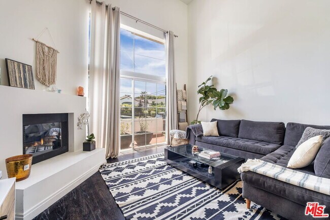 property at 801 N Martel Ave