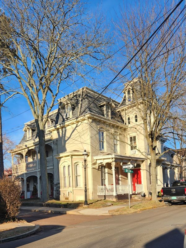 61 E Oakland Ave Rentals in Doylestown, PA