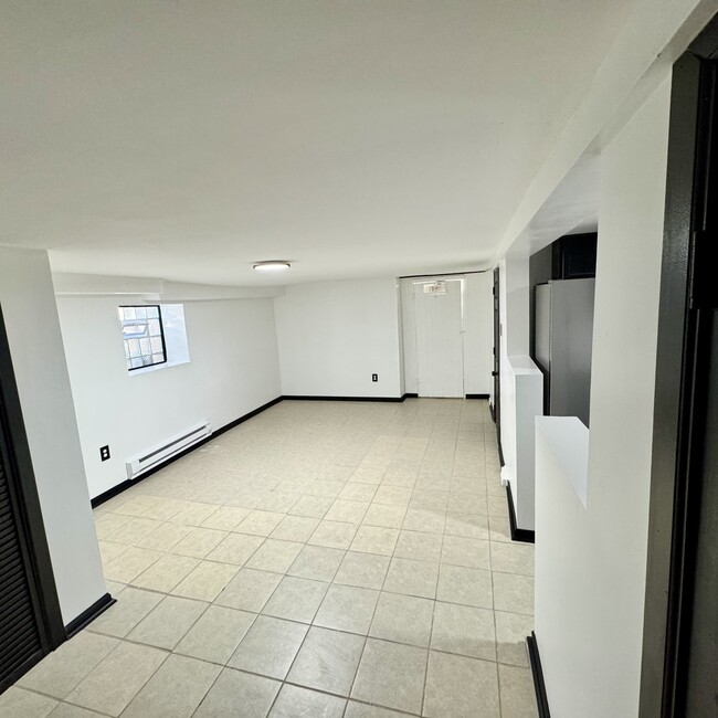 2244 N Springfield Ave in Chicago, IL - Building Photo - Building Photo