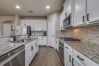 804 Bird Creek Dr in Little Elm, TX - Building Photo - Building Photo