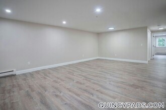 22 Presidential Dr in Quincy, MA - Foto de edificio - Building Photo