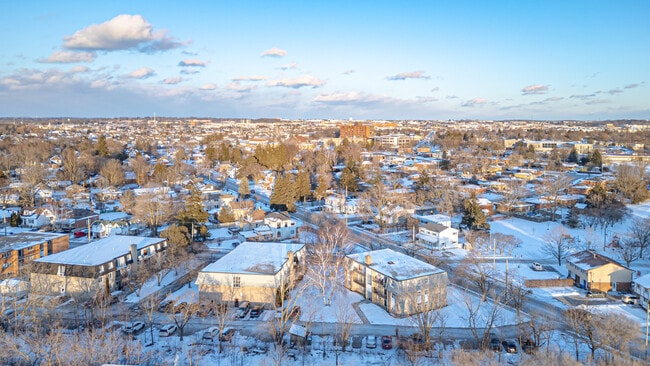 309 Garden St in Cambridge, ON - Building Photo - Building Photo