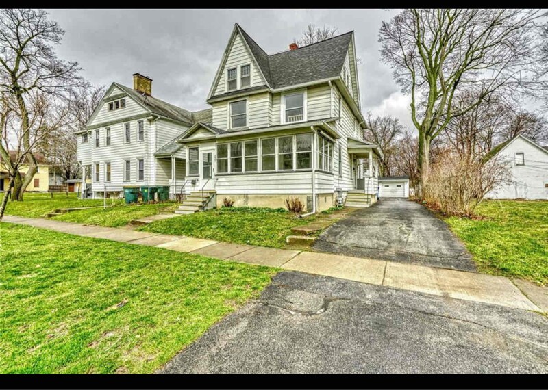 220 Glenwood Ave in Rochester, NY - Building Photo
