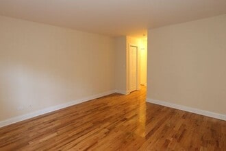 558 W Arlington in Chicago, IL - Foto de edificio - Building Photo