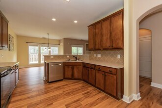 913 Steelhorse Dr in Fuquay Varina, NC - Building Photo - Building Photo