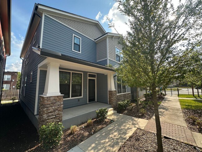 2969 Fleur Ln