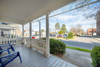 105 W Church St in Elizabeth City, NC - Building Photo - Building Photo