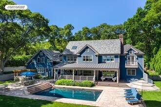 3831 Noyack Rd in Sag Harbor, NY - Building Photo - Building Photo