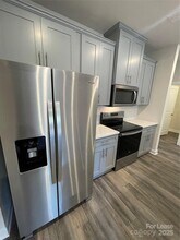 135 Utility Ln in Mooresville, NC - Building Photo - Building Photo