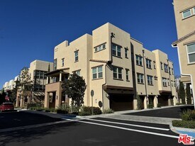 5756 Spring St in Buena Park, CA - Building Photo