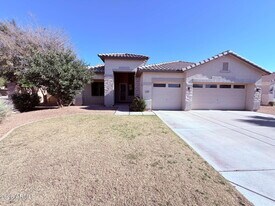 1860 E Woodsman Pl in Chandler, AZ - Building Photo