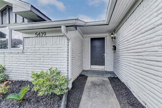 5439 Lymbar Dr in Houston, TX - Building Photo - Building Photo