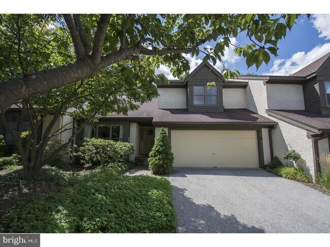 property at 206 Springhouse Pond