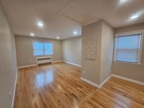 736 3rd St-Unit -2nd Floor in Secaucus, NJ - Building Photo - Building Photo