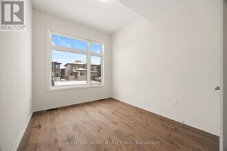 3773 Sunbank Cres in Severn, ON - Building Photo - Building Photo