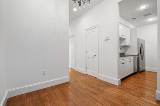 406 Marlborough St, Unit 4 in Boston, MA - Building Photo - Building Photo