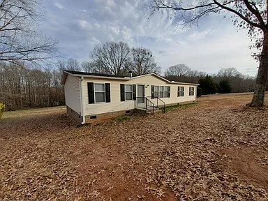 800 N A St in Easley, SC - Building Photo