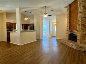 2800 Goldbridge Dr in Austin, TX - Building Photo - Building Photo