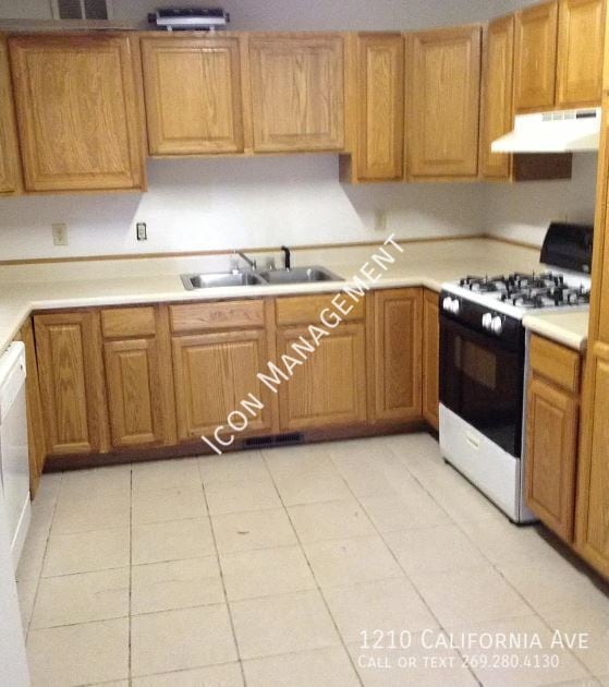 1210 California Ave in Kalamazoo, MI - Building Photo - Building Photo