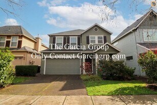 6034 Northeast Birch Street in Hillsboro, OR - Building Photo