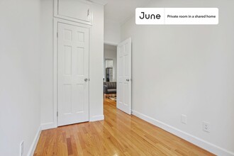 Private bedroom in 4 bed/1 bath Home in New York, NY - Building Photo - Building Photo