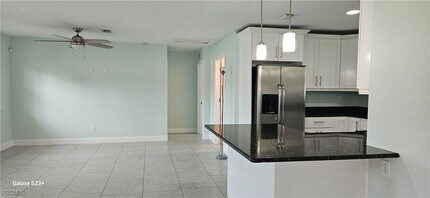 1626 Grace Ave in Ft. Myers, FL - Building Photo - Building Photo