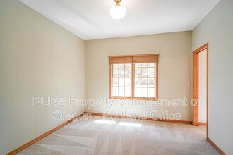 14020 SW 158th Terrace in Portland, OR - Building Photo - Building Photo