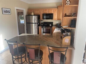 1 Cobblestone Ln in Westerly, RI - Building Photo - Building Photo