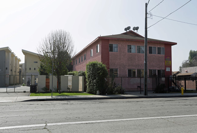 Step Out Apartments in Compton, CA - Building Photo - Building Photo