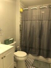 38 Crescent Ave, Unit A in Boston, MA - Building Photo - Building Photo