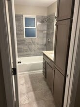 20135 Eureka Rd in Taylor, MI - Foto de edificio - Building Photo