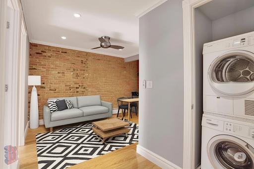 424 E 9th St in New York, NY - Building Photo