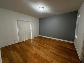 147 N Menard Ave, Unit #1 in Chicago, IL - Building Photo - Building Photo