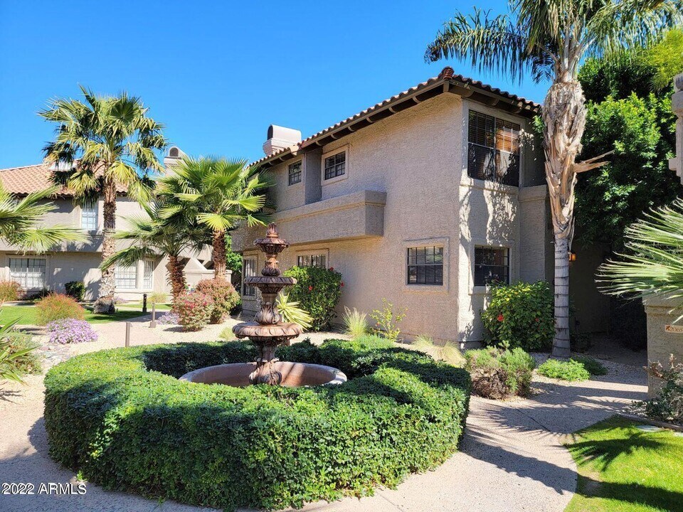 10017 E Mountain View Rd in Scottsdale, AZ - Building Photo