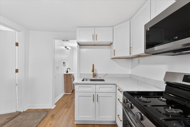 23817 Willard Ave in Warren, MI - Building Photo - Building Photo