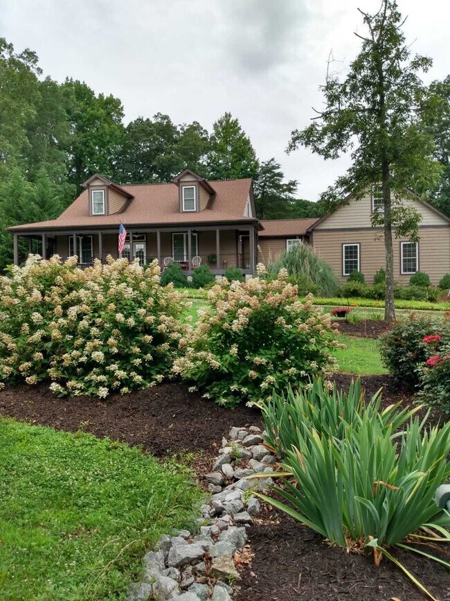 40 Harding Dr Rentals in Greenville, SC