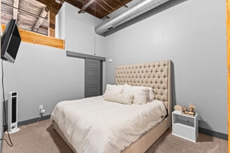 570 S Front St, Unit #303 in Columbus, OH - Building Photo - Building Photo