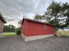 104 Picasso Dr-Unit -B in San Marcos, TX - Foto de edificio - Building Photo