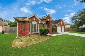 10214 White Oak Trail Ln in Houston, TX - Building Photo - Building Photo