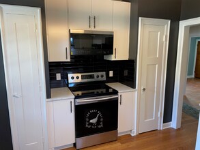 1427 N Hawley Rd in Milwaukee, WI - Building Photo - Building Photo