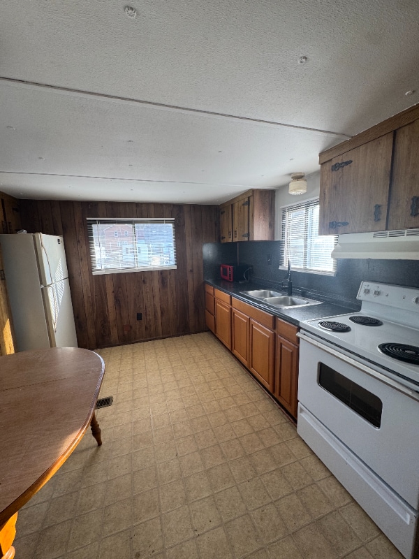 1003 River St in Wilkesboro, NC - Building Photo - Building Photo