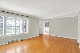 1240 N Irvington Ave in Indianapolis, IN - Building Photo - Building Photo