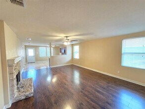 8409 Cotton Valley Ln in Arlington, TX - Building Photo - Building Photo