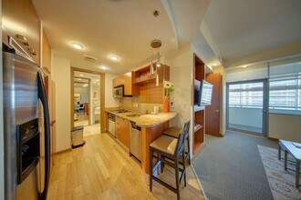 1395 Brickell Ave in Miami, FL - Building Photo - Building Photo